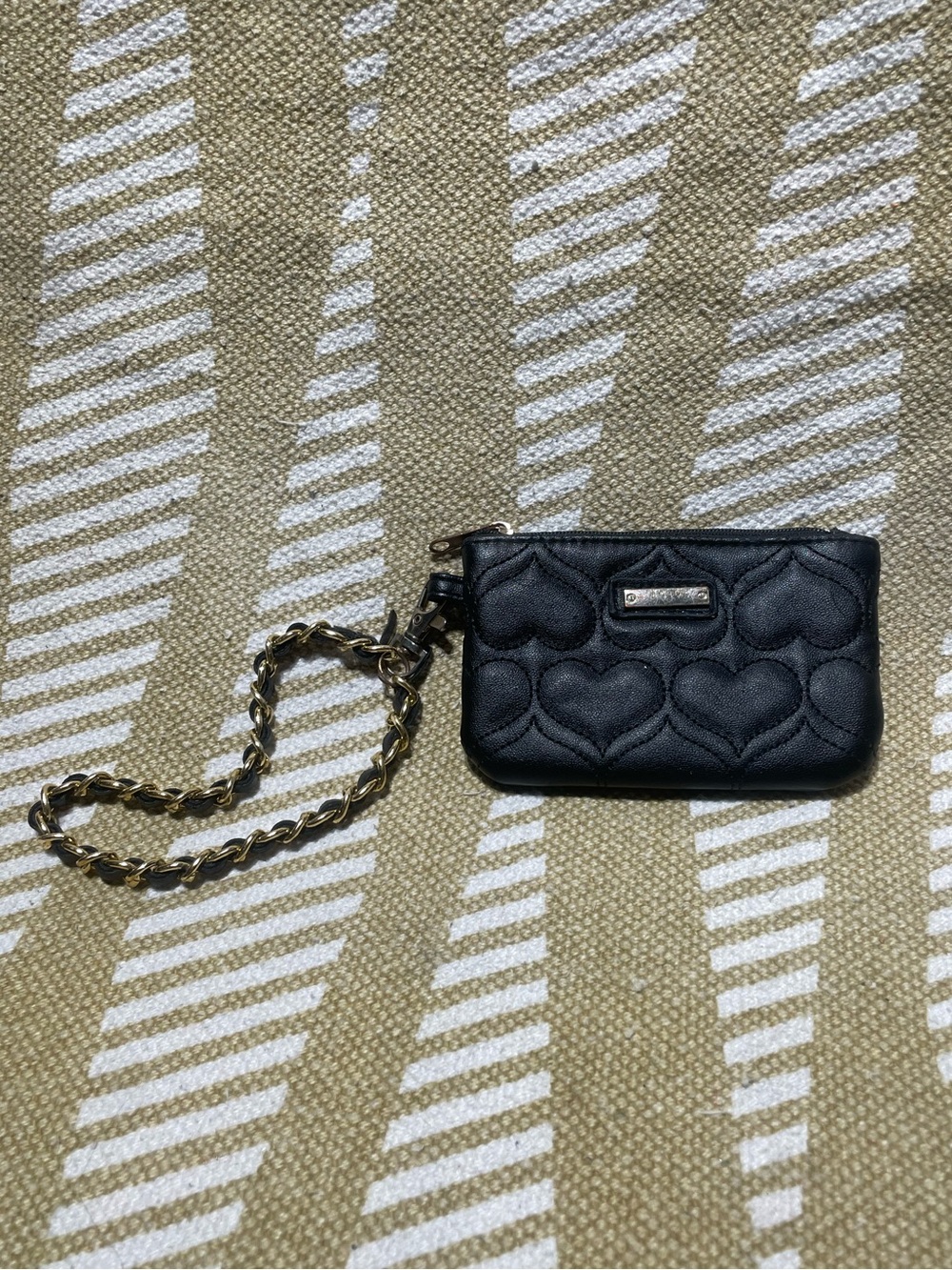 Claire's Black Quilted Heart Wristlet with Gold Chain